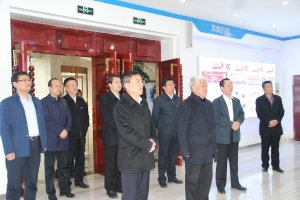 潍坊市政协主席苏立科到中国兽药饲料交易大厦调研